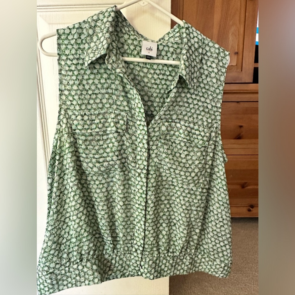 Cabi button down blouse, banded hem size large